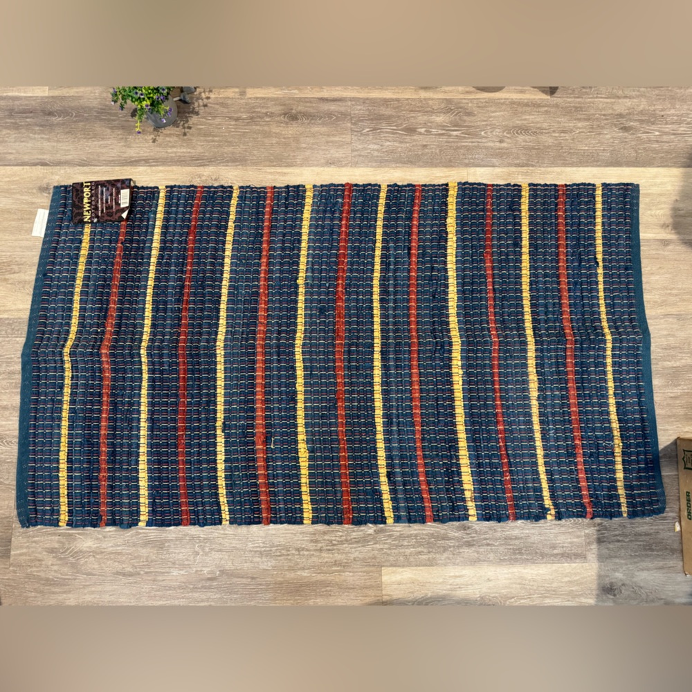 NWT - Newport Rug